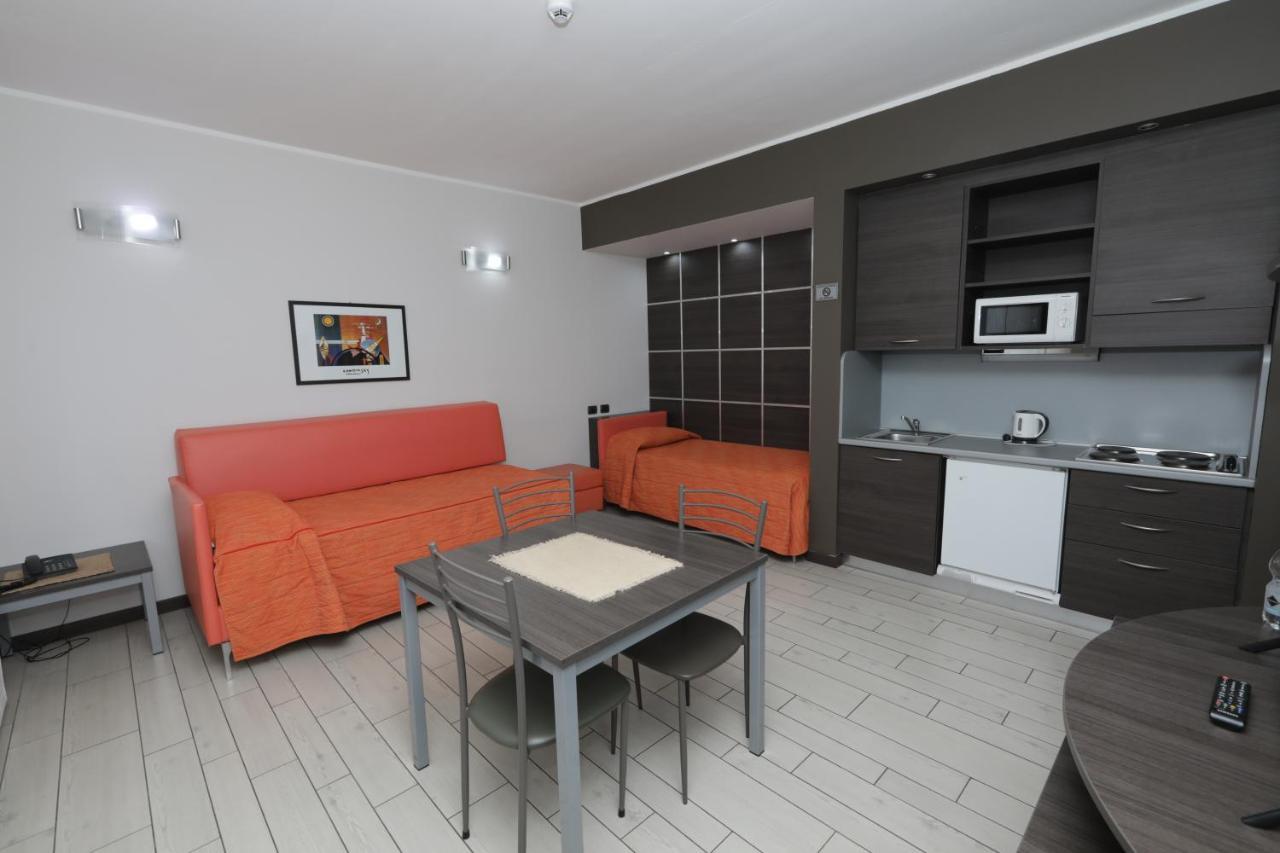 Hotel Residence Aurora Paderno Dugnano Εξωτερικό φωτογραφία