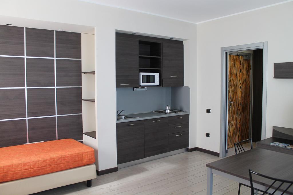 Hotel Residence Aurora Paderno Dugnano Εξωτερικό φωτογραφία